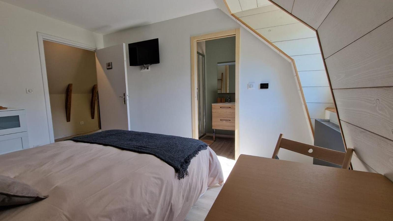 La Lys Martagon Bed & Breakfast Le Falgoux Eksteriør bilde